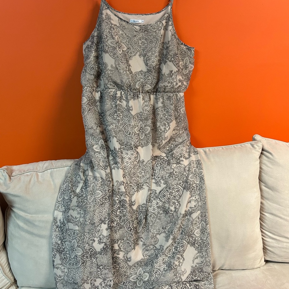 Ricki's Beige and Black Lace Print Maxi Dress